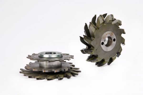 Dao-phay-do-nhom-PMA-chia-khung-3-tang-180121-1-600x400