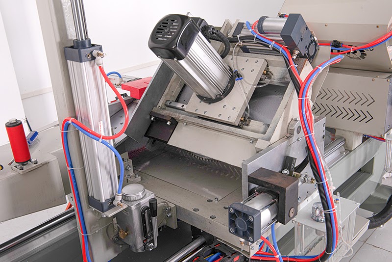 May-cat-nhom-2-dau-mam-xoay-F90-110321-01